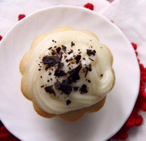 Крем масляный для капкейков. Творожный со сливочным маслом 08