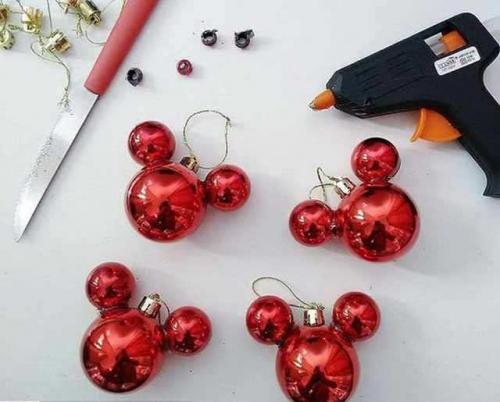 Поделки на новый год 2020 своими руками. Новогодняя игрушка Микки Маус к году 2020 своими руками