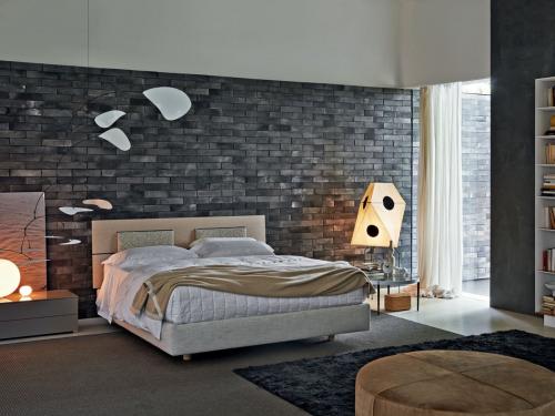 Кирпичики в интерьере. Отделка стен кирпичом в спальне