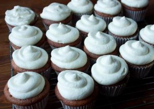 Крем масляный для капкейков. Творожный со сливочным маслом 10