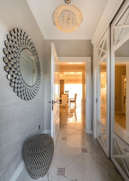 Маленькая прихожая в хрущевке. Выбор цвета обоев для маленькой и узкой прихожей