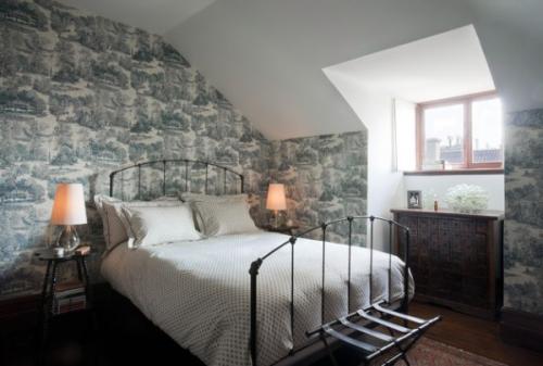 Гостевая комната в частном доме. Комната для гостей с одной кроватью