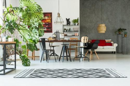 Дизайн комнаты со скошенным углом. Преимущество широких квартир