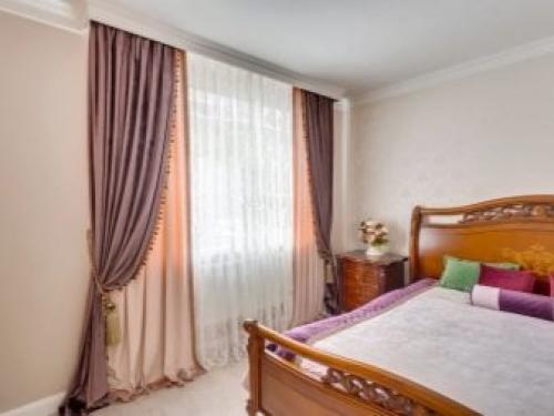 Как выбрать шторы в комнату. Под что подбирают шторы? 01