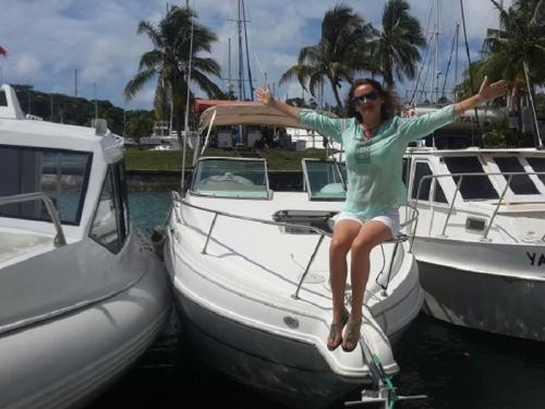 Необитаемые острова тихого океана. Россиянка купила необитаемый остров в Тихом океане и радуется жизни, живя в одноместной палатке