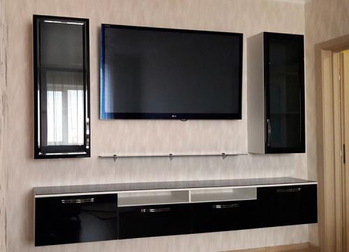 Как выделить зону телевизора в гостиной. Игра в прятки: взаимодействие с обстановкой 11 Как выделить зону телевизора в гостиной. Игра в прятки: взаимодействие с обстановкой 11