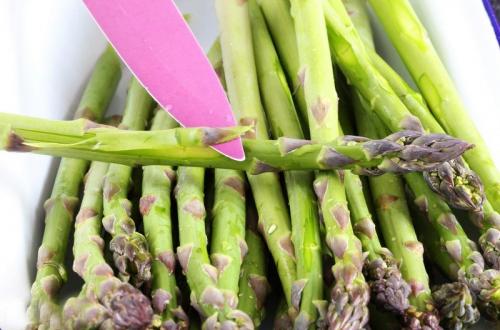 Как приготовить замороженную спаржу. Как вкусно пожарить спаржу - классический рецепт
