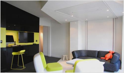 Кровать спрятанная в потолке. Кровать под потолком в интерьере квартиры. 17 Кровать спрятанная в потолке. Кровать под потолком в интерьере квартиры. 17