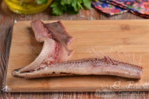 Разделка селедки. Как разделать селедку на филе