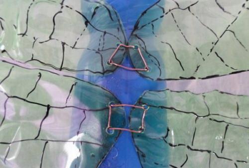 Стрекоза из пластиковых бутылок. Вариан. Садовая фигурка