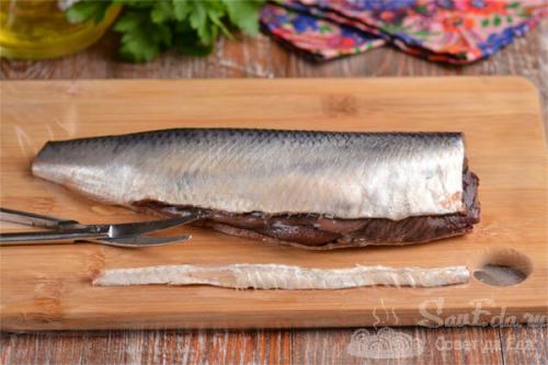 Разделка селедки. Как разделать селедку на филе