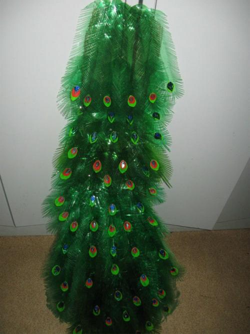 Как сделать хвост павлина. Птица счастья: павлин из пластиковой бутылки