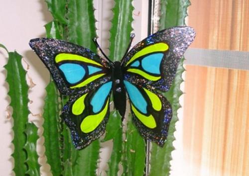 Бабочки из пластиковых бутылок. Сверкающая бабочка из пластиковой бутылки