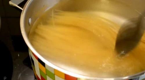 Паста с курицей и беконом. Классический рецепт пасты 05