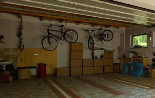 Как хранить велосипед зимой В холодном гараже. Как правильно хранить велосипед зимой В гараже