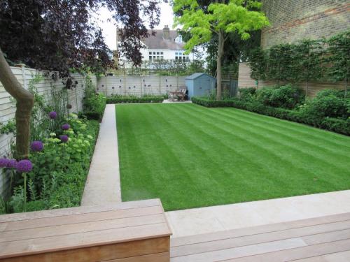 Дом со спокойным интерьером и уютным двориком 20