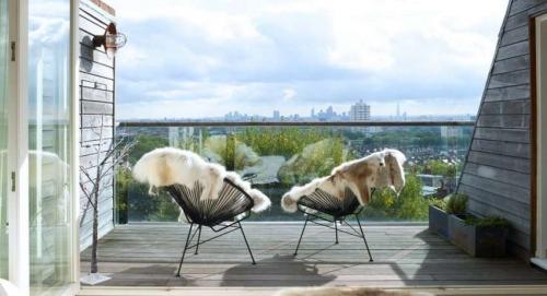 Как утеплить балкон своими руками на зиму. Чем лучше утеплять балкон внутри, нюансы утепления в разные сезоны