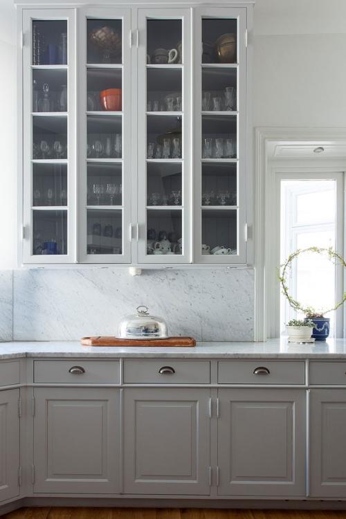 Квартира с библиотекой и столетними фаянсовыми печами 12