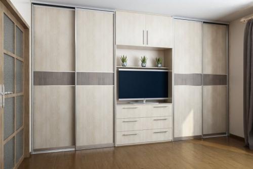 Шкаф купе в зал во всю стену. Шкаф-купе в гостиную 31 Шкаф купе в зал во всю стену. Шкаф-купе в гостиную 31