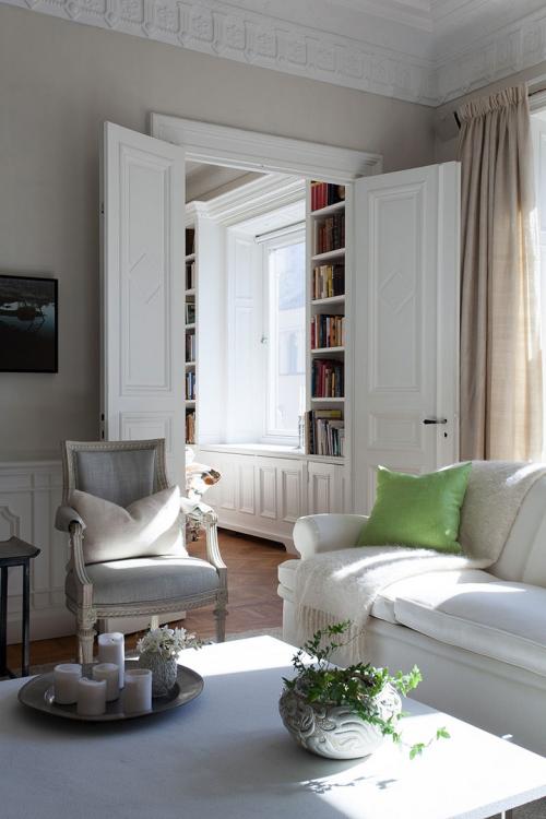 Квартира с библиотекой и столетними фаянсовыми печами 05