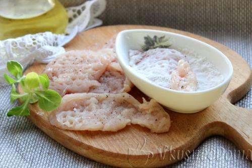 Как нарезать филе курицы поперек волокон. Как разделать куриную грудку