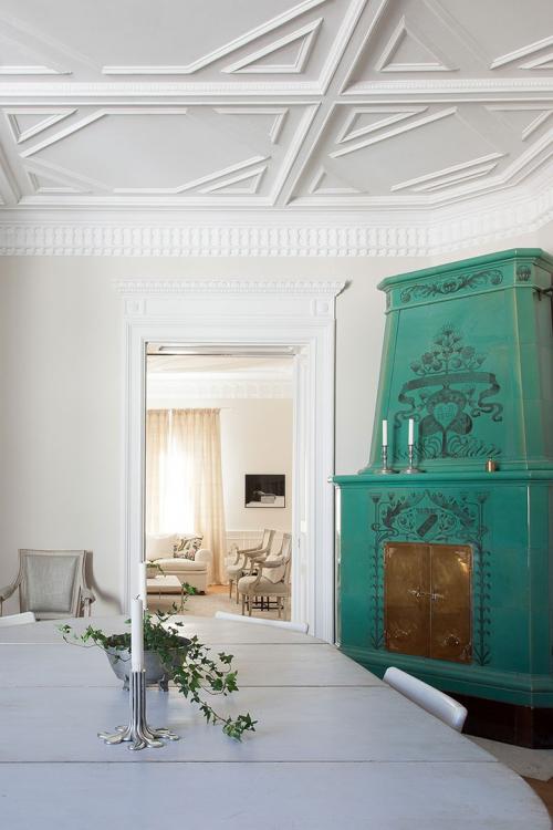 Квартира с библиотекой и столетними фаянсовыми печами 08