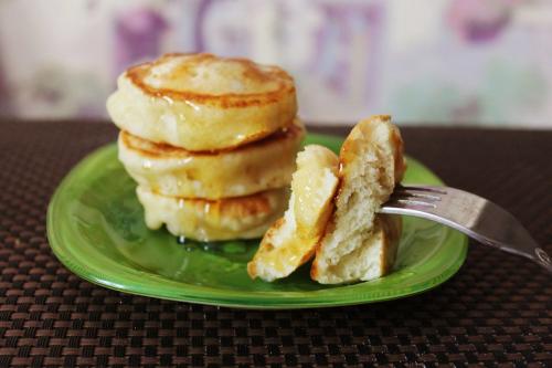 Оладьи на кефире пышные. Пышные и воздушные оладьи на кефире