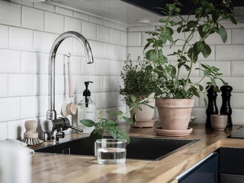 Теплый интерьер небольшой квартиры (41 кв. м) 10