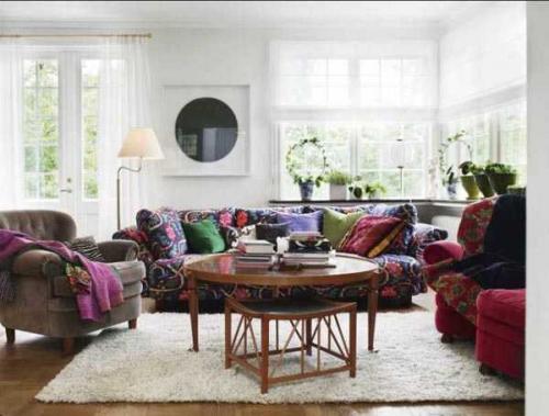 Желтый снаружи, белый внутри 01