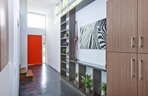 Прихожая для узкого коридора. Какие варианты мебели в узкую прихожую