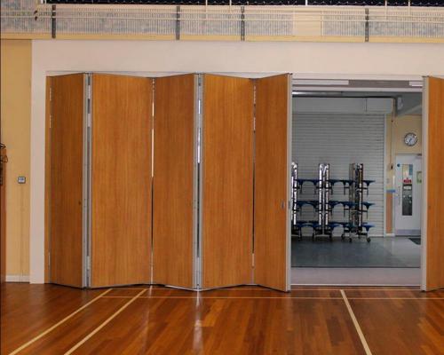 Кирпичные стены в квартире. Кирпич на стене в кухне и столовой 06 Кирпичные стены в квартире. Кирпич на стене в кухне и столовой 06