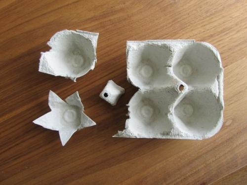 Что можно сделать из под коробки яиц. Оригинальные поделки, которые можно смастерить из обычных картонок для яиц 14 Что можно сделать из под коробки яиц. Оригинальные поделки, которые можно смастерить из обычных картонок для яиц 14