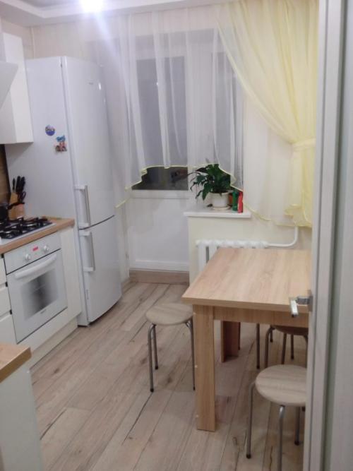 Что положить на пол в кухне. Параметры, влияющие на выбор 08