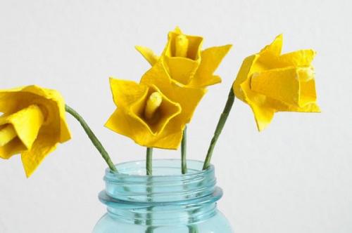 Что можно сделать из под коробки яиц. Оригинальные поделки, которые можно смастерить из обычных картонок для яиц 16 Что можно сделать из под коробки яиц. Оригинальные поделки, которые можно смастерить из обычных картонок для яиц 16