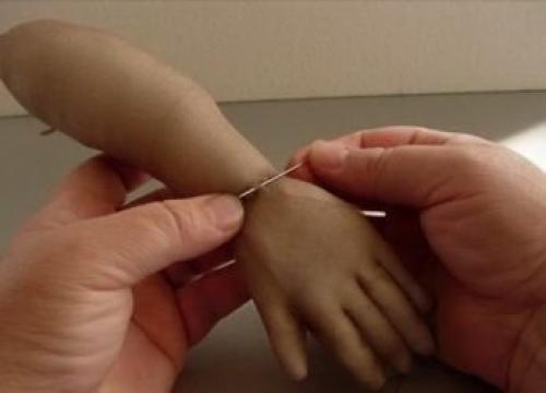 Как сделать куклу бутылки из. Кукла из пластиковой бутылки своими руками — фото, видео, как сделать 32 Как сделать куклу бутылки из. Кукла из пластиковой бутылки своими руками — фото, видео, как сделать 32