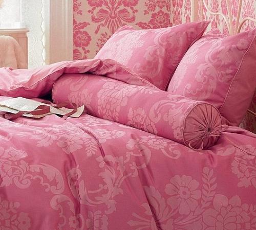 Спальня в розовых тонах. Как влияет на сознание розовый цвет в спальне?