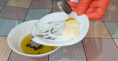 Как сделать румяную корочку на курице. Курица целиком в духовке с хрустящей корочкой на соли