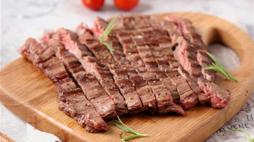 Как правильно жарить стейк из говядины на сковороде гриль. Стейк из говядины на сковороде