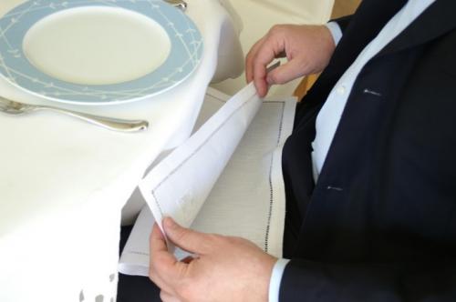 Этикет за столом дома. 15 правил этикета за столом, которые должен знать каждый