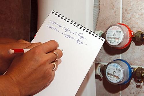 Перерасчет за воду при наличии счетчика. Полгода не передавали показания счетчика воды, наконец передали. Будет ли перерасчет?