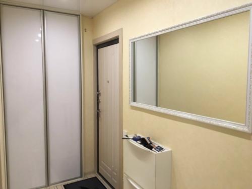 Как визуально расширить узкий коридор. 12 дизайнерских приёмов, как сделать узкий коридор шире 29 Как визуально расширить узкий коридор. 12 дизайнерских приёмов, как сделать узкий коридор шире 29