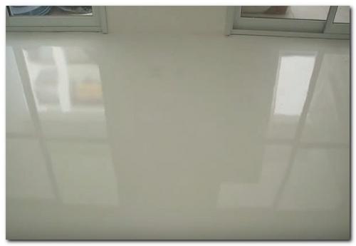 Чем покрасить пол в ванной.