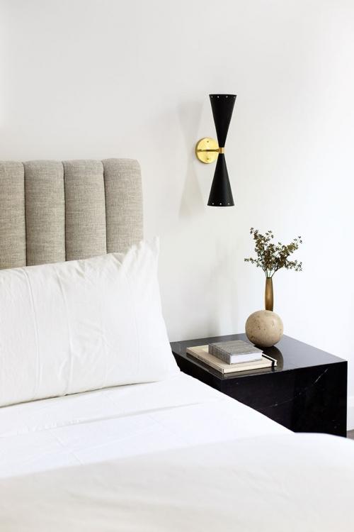 Ничего лишнего: теплый минималистичный интерьер 13