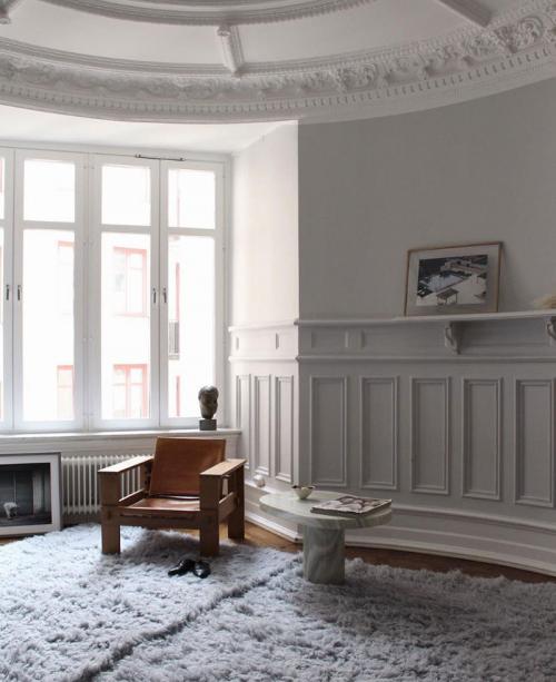 Контрастный скандинавский интерьер 03