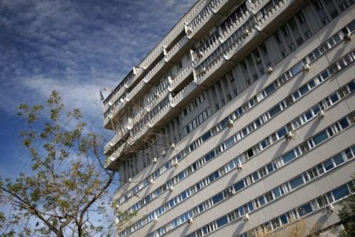 Дом холостяков на Тульской. Необычное 14-этажное здание в Москве