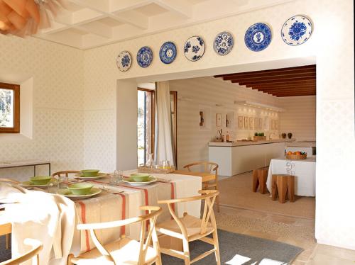 Стены в обеденной зоне: 15 примеров оформления 05