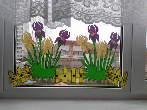 Как украсить старое окно. Оформление окон к разным праздникам