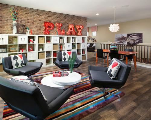 Настоящая кирпичная стена в интерьере. Отделка стен декоративным кирпичом