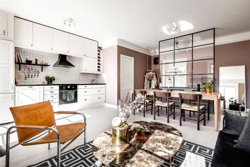 Когда цвет меняет все (54 кв. м) 01