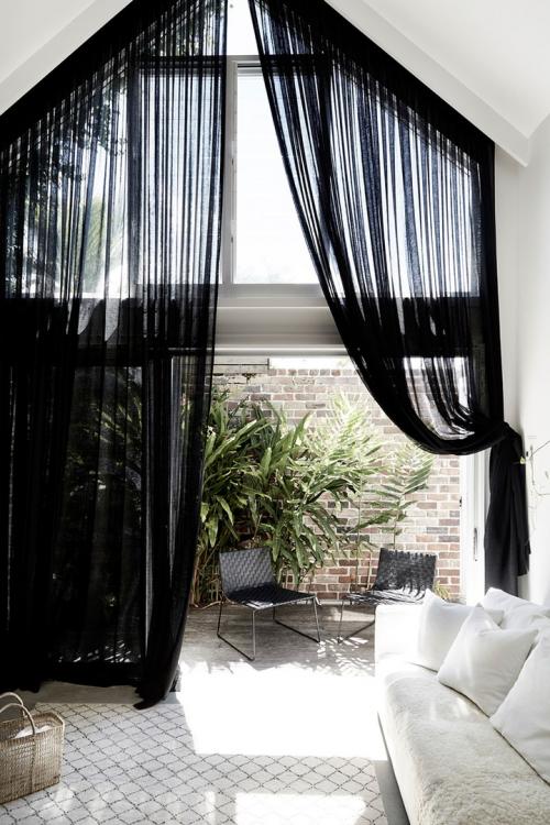 Небольшой коттедж с антресольной спальней 07